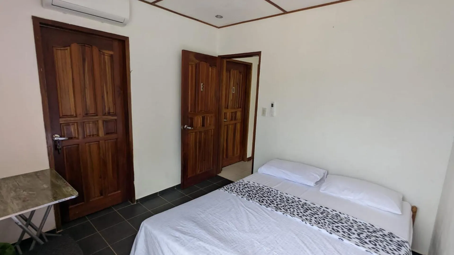 Palomavilla Resort Panglao Hostel