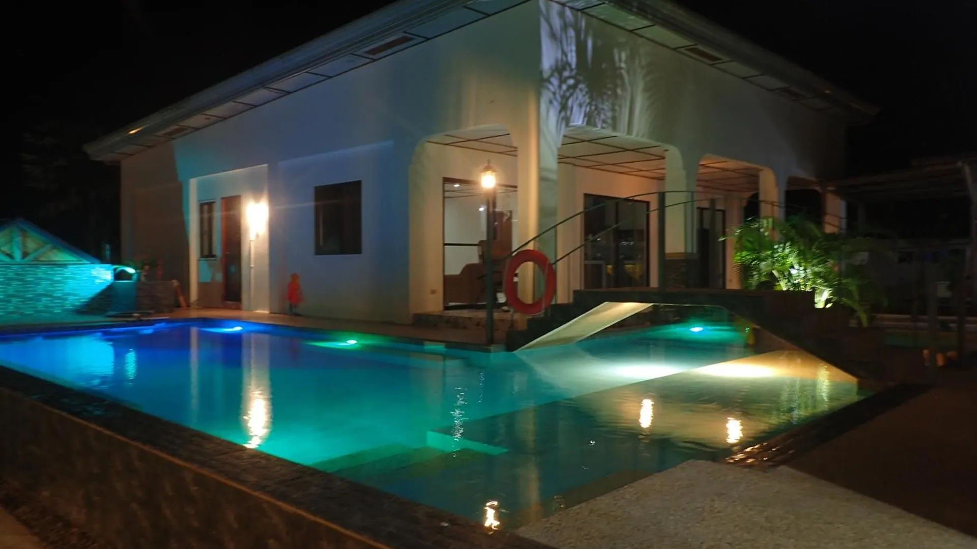 Palomavilla Resort Panglao