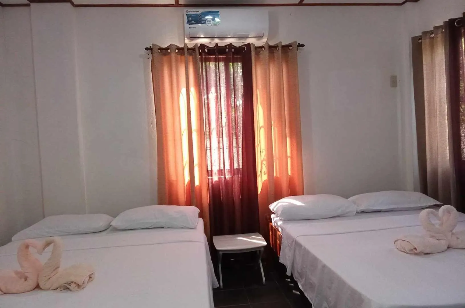 Hostel Palomavilla Resort Panglao